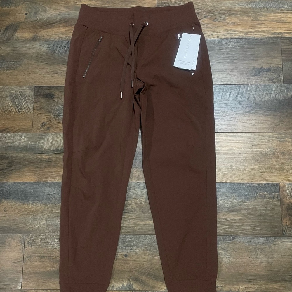 Athleta Women’s Trekkie North Jogger